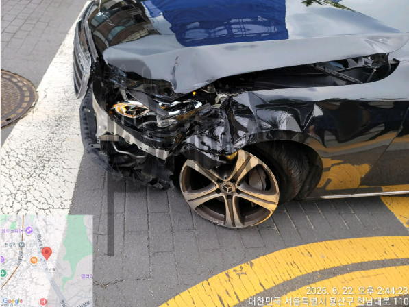2019 Mercedes-Benz E300, photograph 6