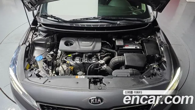 2017 Kia K3 Trendy, photograph 2