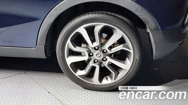 KG_Mobility_Ssangyong TIBOLI LX 2WD — photo 1 of 20