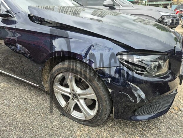 2018 Mercedes-Benz E220 d, photograph 3