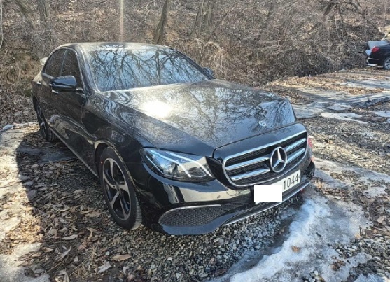 2020 Mercedes-Benz E 250, photograph 8