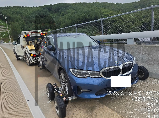 2021 BMW 320i, photograph 4