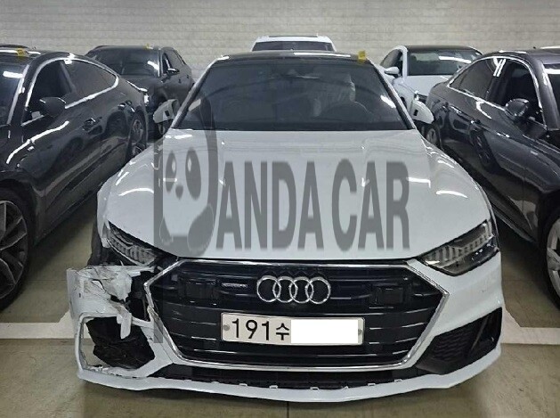 2020 Audi A7 55 TFSI quattro, photograph 1