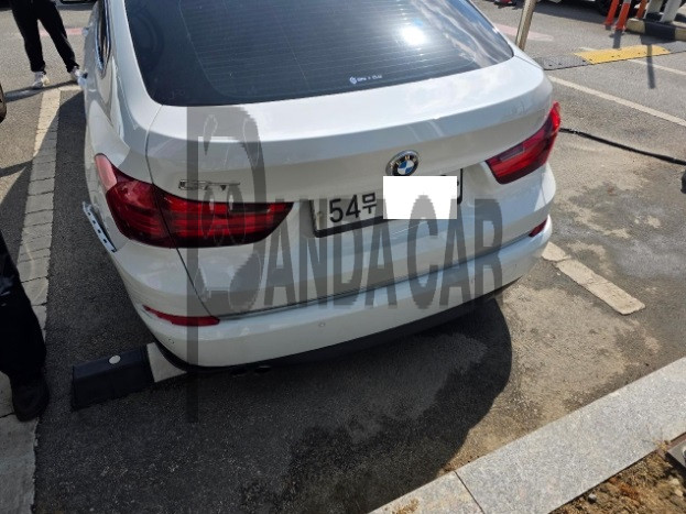 2017 BMW Gran Turismo EfficientDynamics Edition, photograph 1