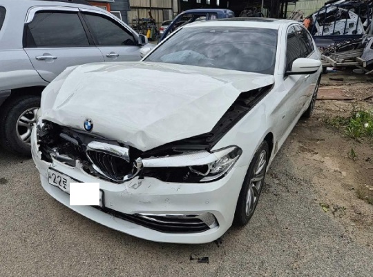 2018 BMW 520i, photograph 1