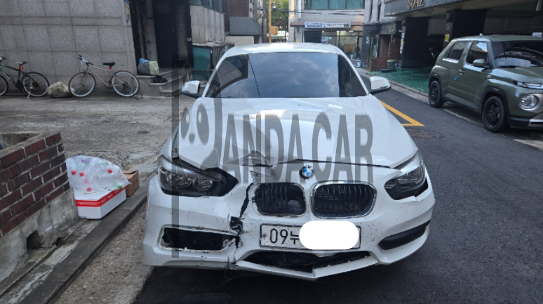 2017 BMW 118d, photograph 4