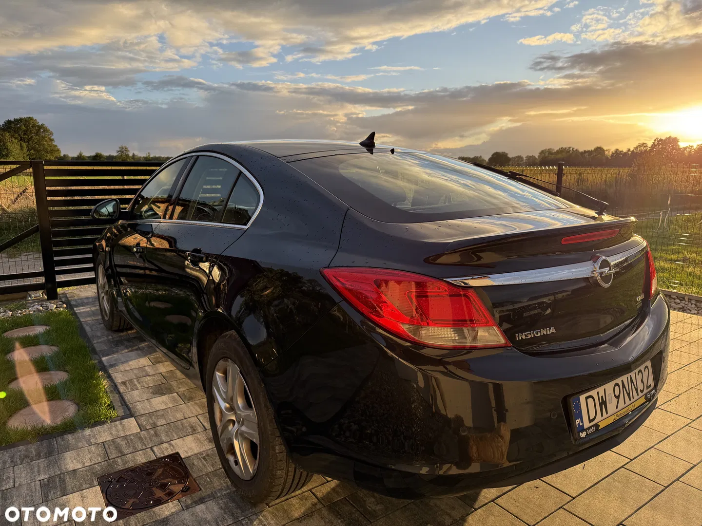 2012 Opel Insignia 2.0 CDTI Cosmo, photograph 3