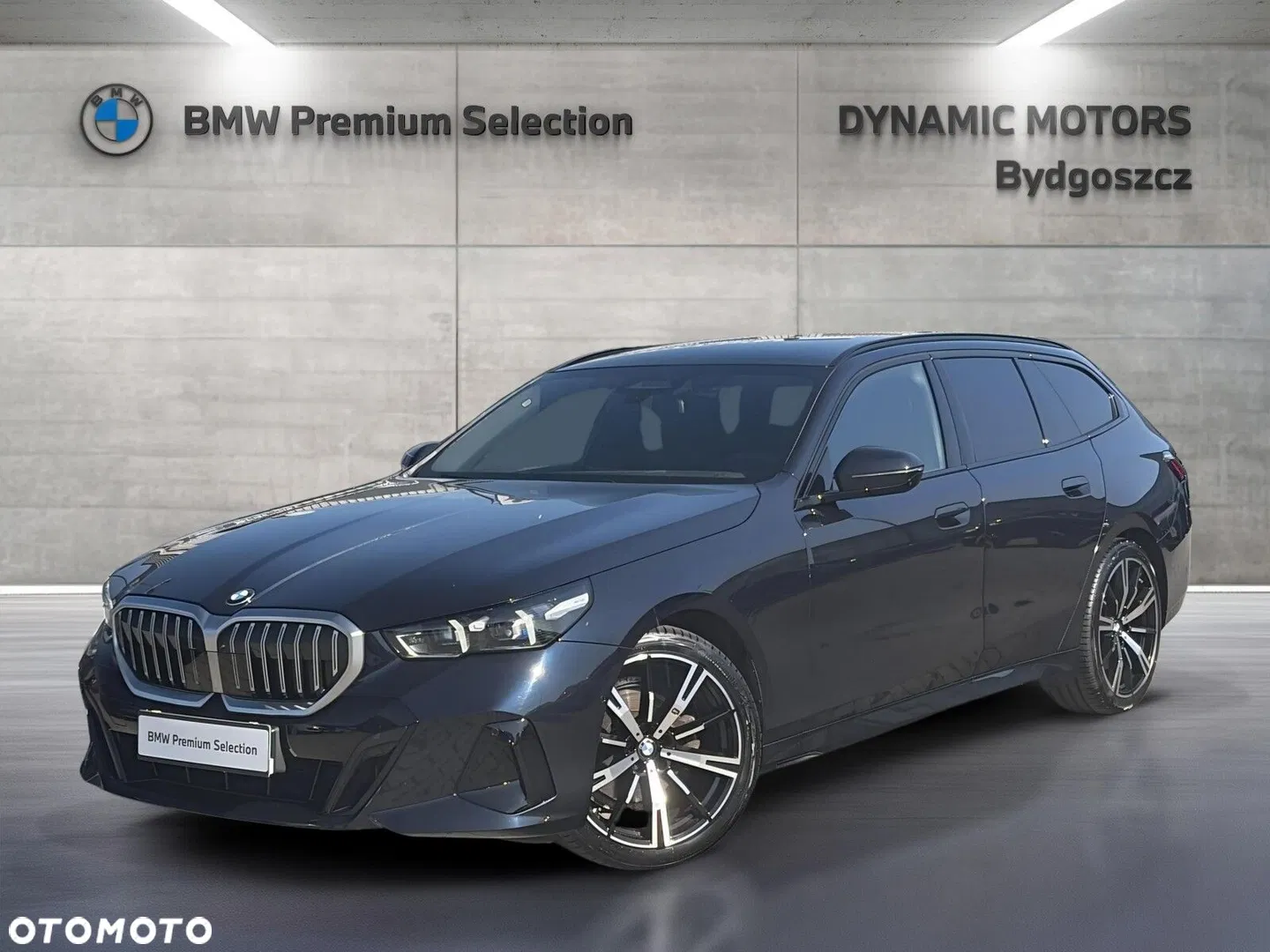 BMW Seria 5 520d xDrive mHEV M Sport — photo 1 of 32
