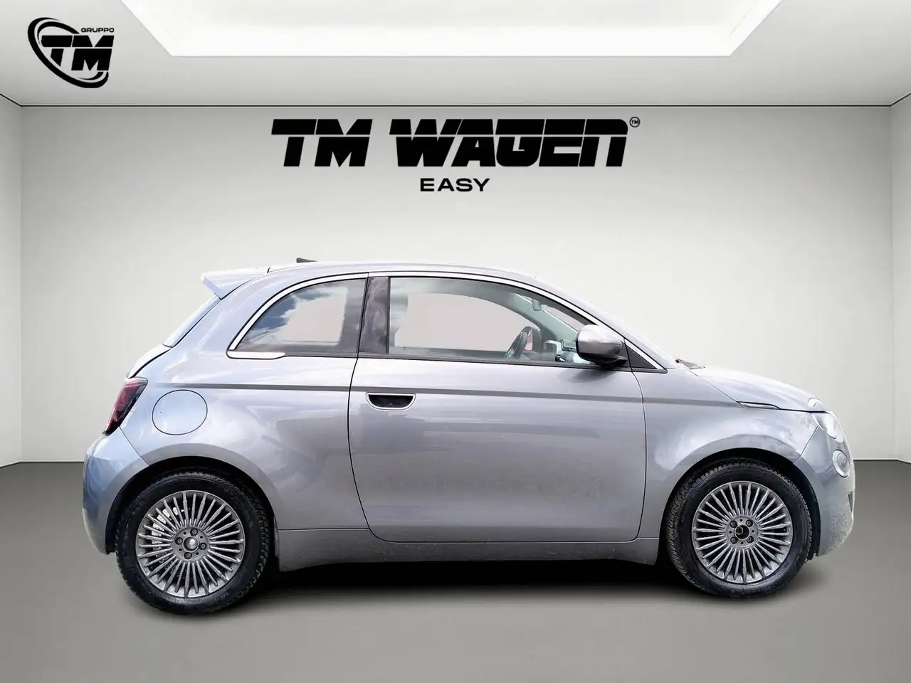 2020 Fiat 500e 42 kWh La Prima - PER OPERATORI DEL SETTORE, photograph 4