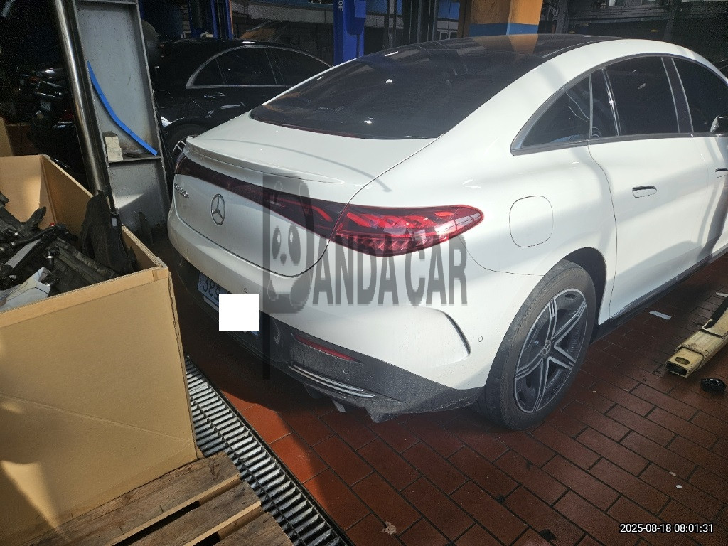 2024 Mercedes-Benz EQE 350 +, photograph 4