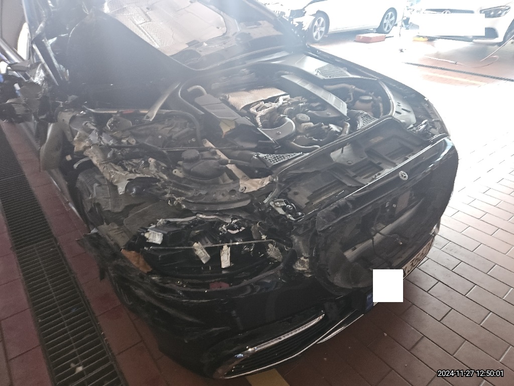 2021 Mercedes-Benz S580 4MATIC, photograph 3