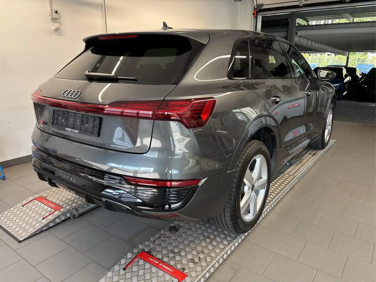 2023 Audi Q8 e-tron 50 2x S line ACC BLACK 360° 20Z SHZ VC, photograph 6