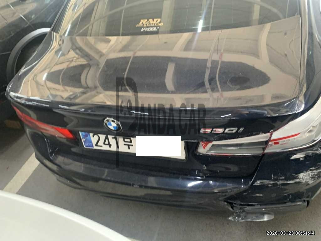 2018 BMW 530i, photograph 2