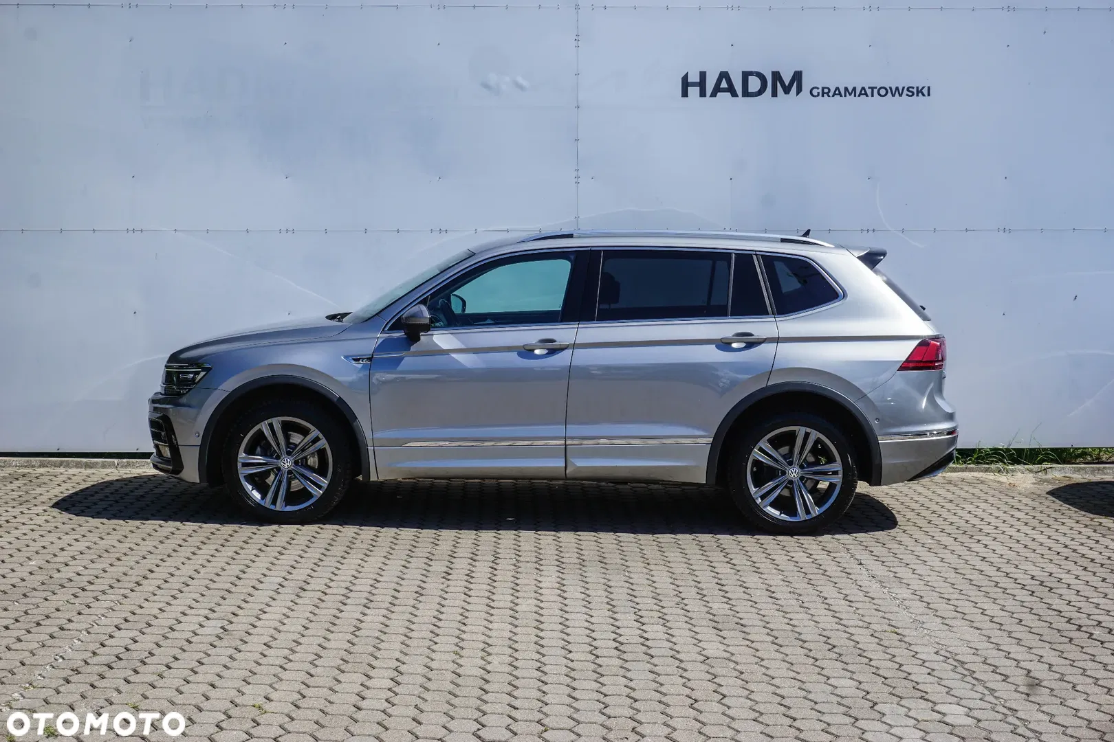 2020 Volkswagen Tiguan Allspace 2.0 TSI 4Mot R-Line DSG, photograph 5