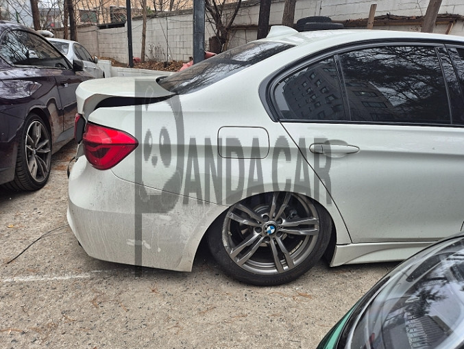 2018 BMW 320i, photograph 5