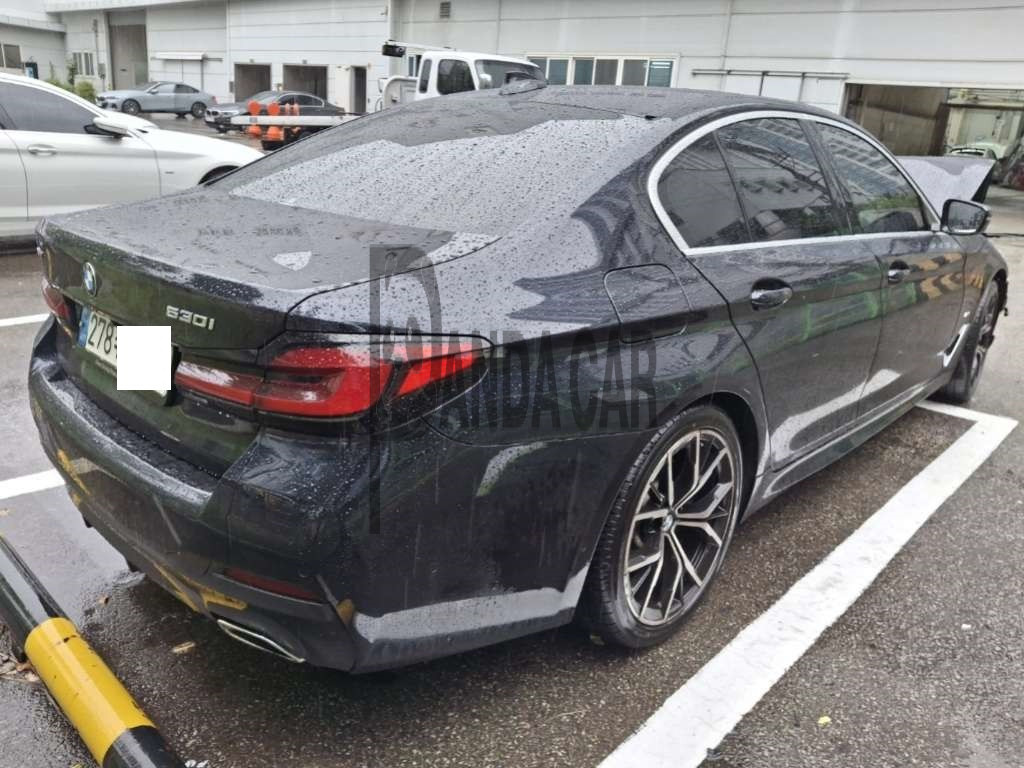 2021 BMW 530i xDrive, photograph 4