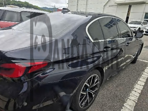 2021 BMW 530e, photograph 3