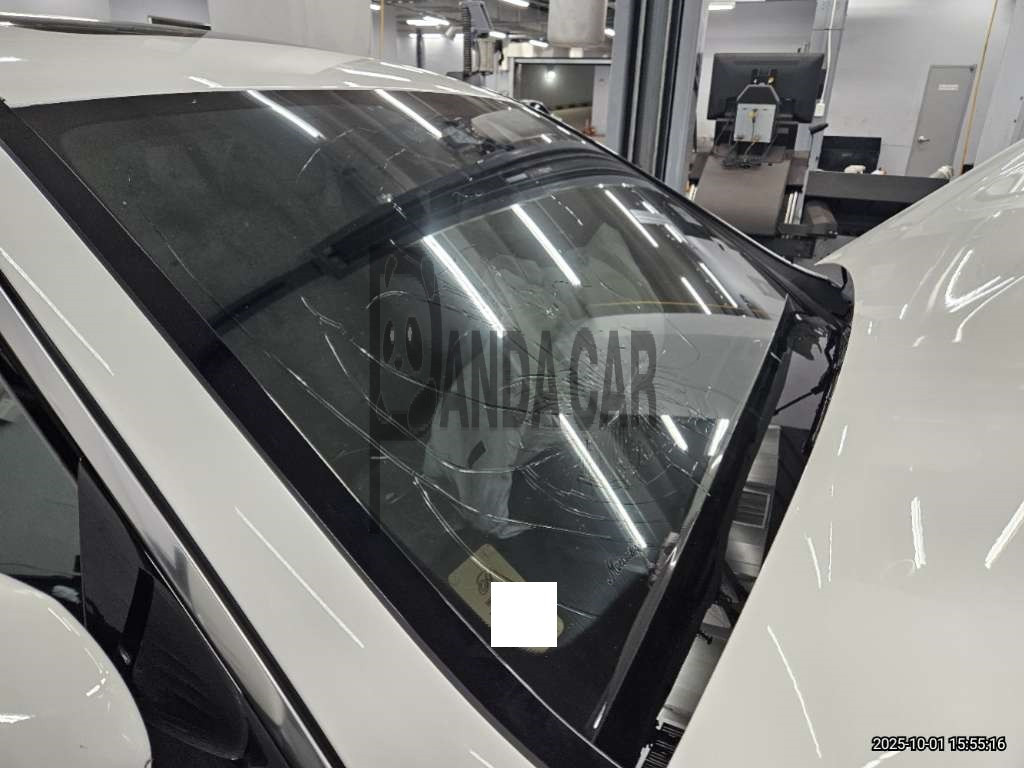 2021 Mercedes-Benz E250, photograph 4