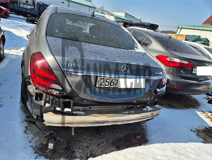 2019 Mercedes-Benz S350 d 4MATIC, photograph 2