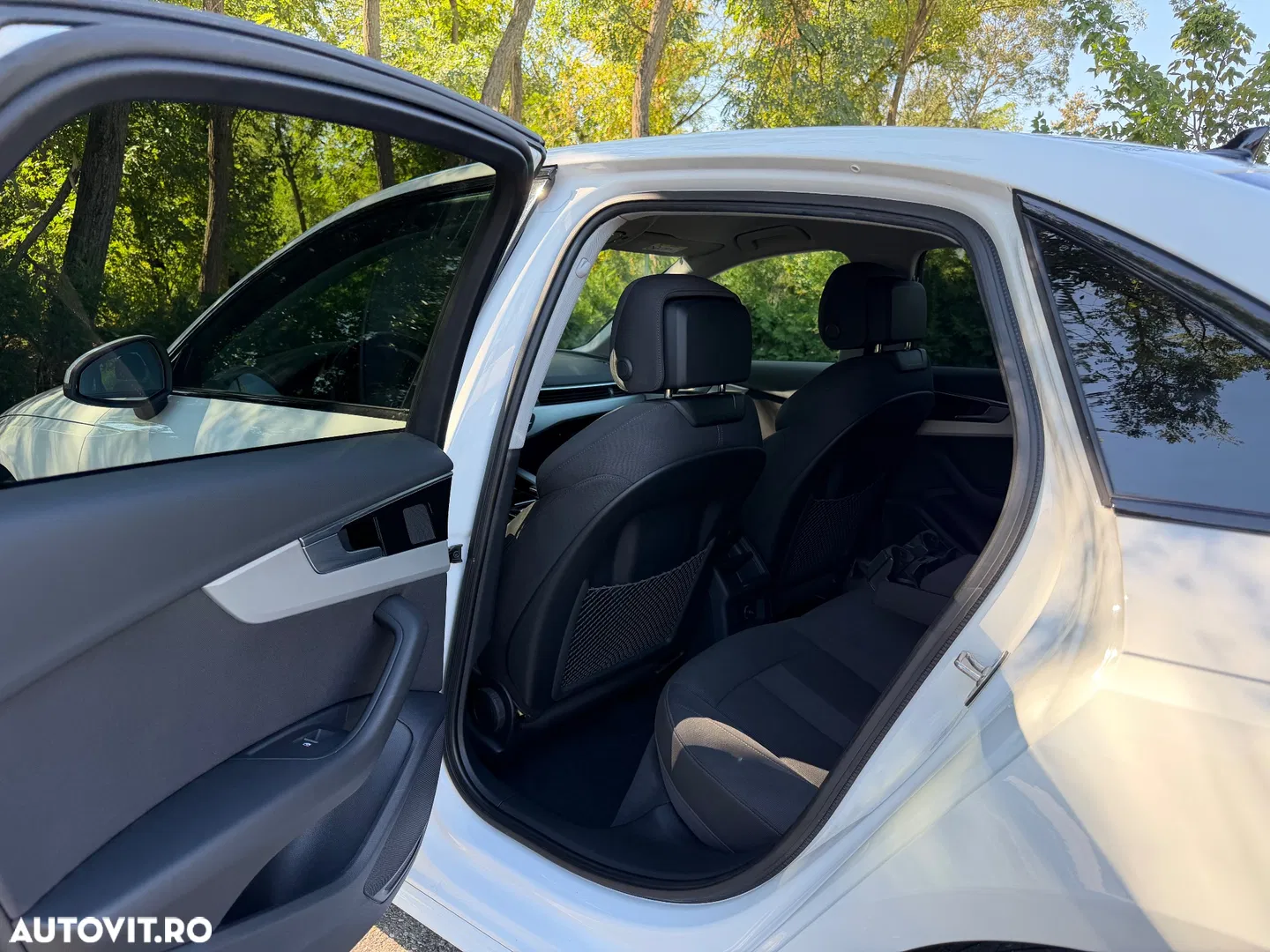 2022 Audi A4 Limuzina 35 TFSI S tronic S line, photograph 7