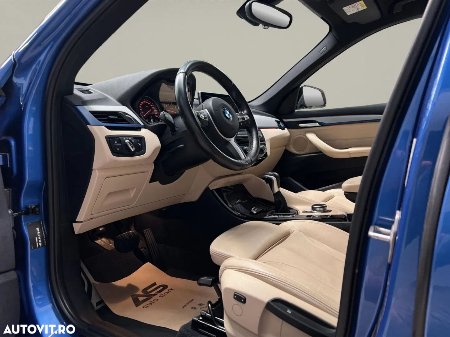 2016 BMW X1 xDrive25i Aut. M Sport, photograph 3