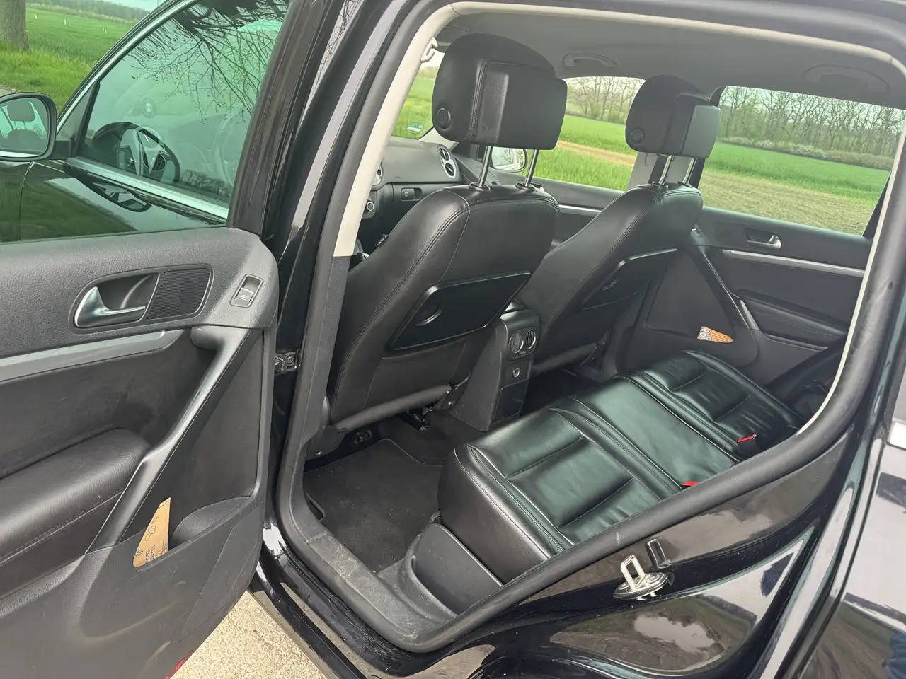 2011 Volkswagen Tiguan 2.0 TDI DPF 4Motion DSG Sport & Style, photograph 12
