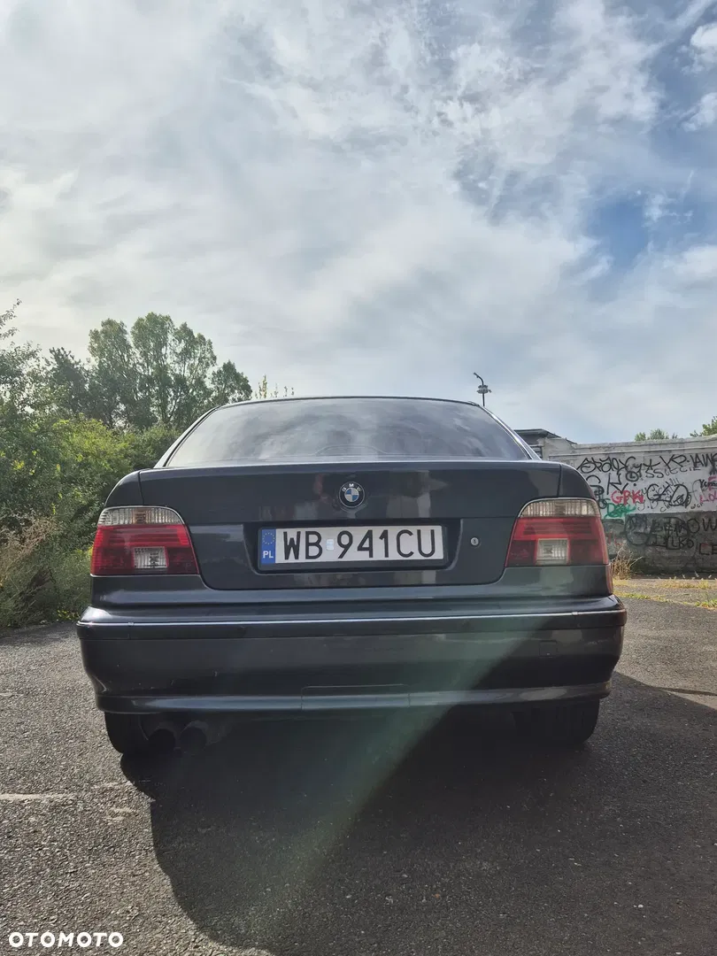 1998 BMW Seria 5, photograph 5