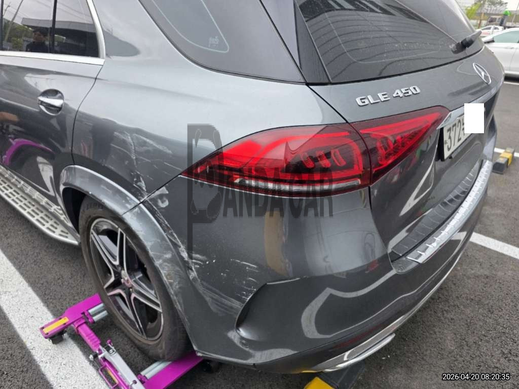 2019 Mercedes-Benz GLE450 4Matic, photograph 4