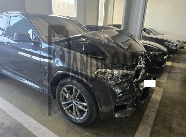 2020 BMW X4 xDrive20d M Sport Package, photograph 3