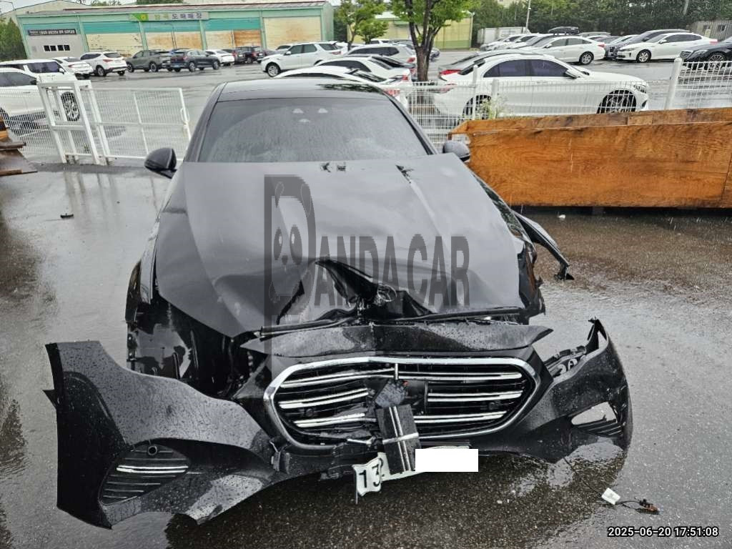 2024 Mercedes-Benz E 450 4MATIC, photograph 4