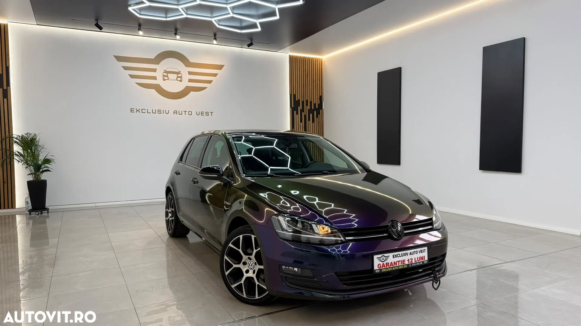 2014 Volkswagen Golf, photograph 1
