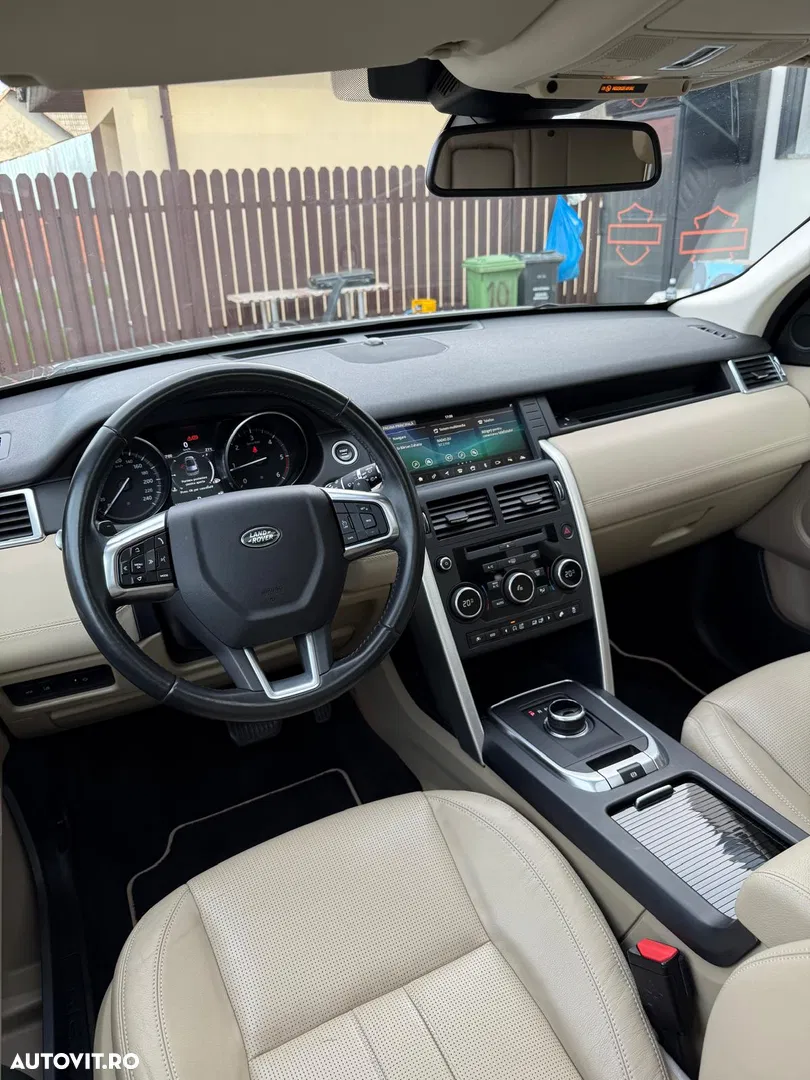 2017 Land Rover Discovery Sport 2.0 l TD4 HSE Aut., photograph 6