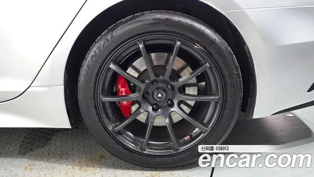 Kia Stinger 3.3 GT AWD Masters Turbo Package — photo 1 of 35