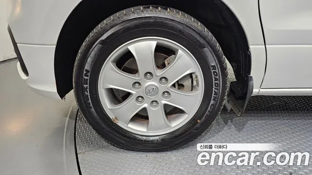 2020 Hyundai Starex 4WD Wagon 12-Seater, photograph 10