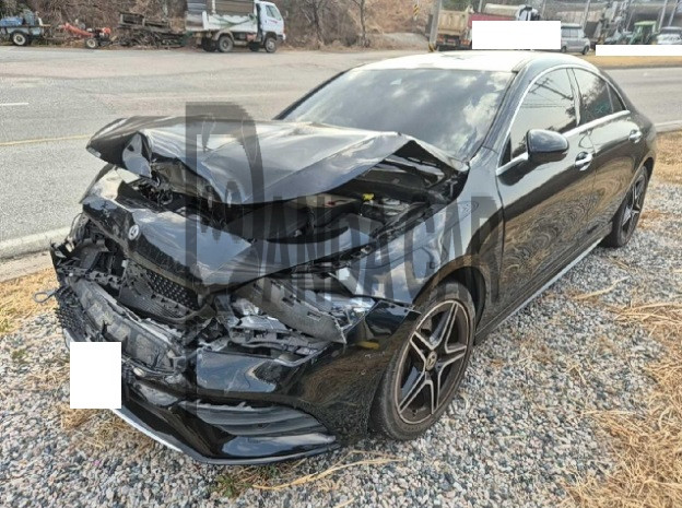 2020 Mercedes-Benz CLA250 4MATIC, photograph 4