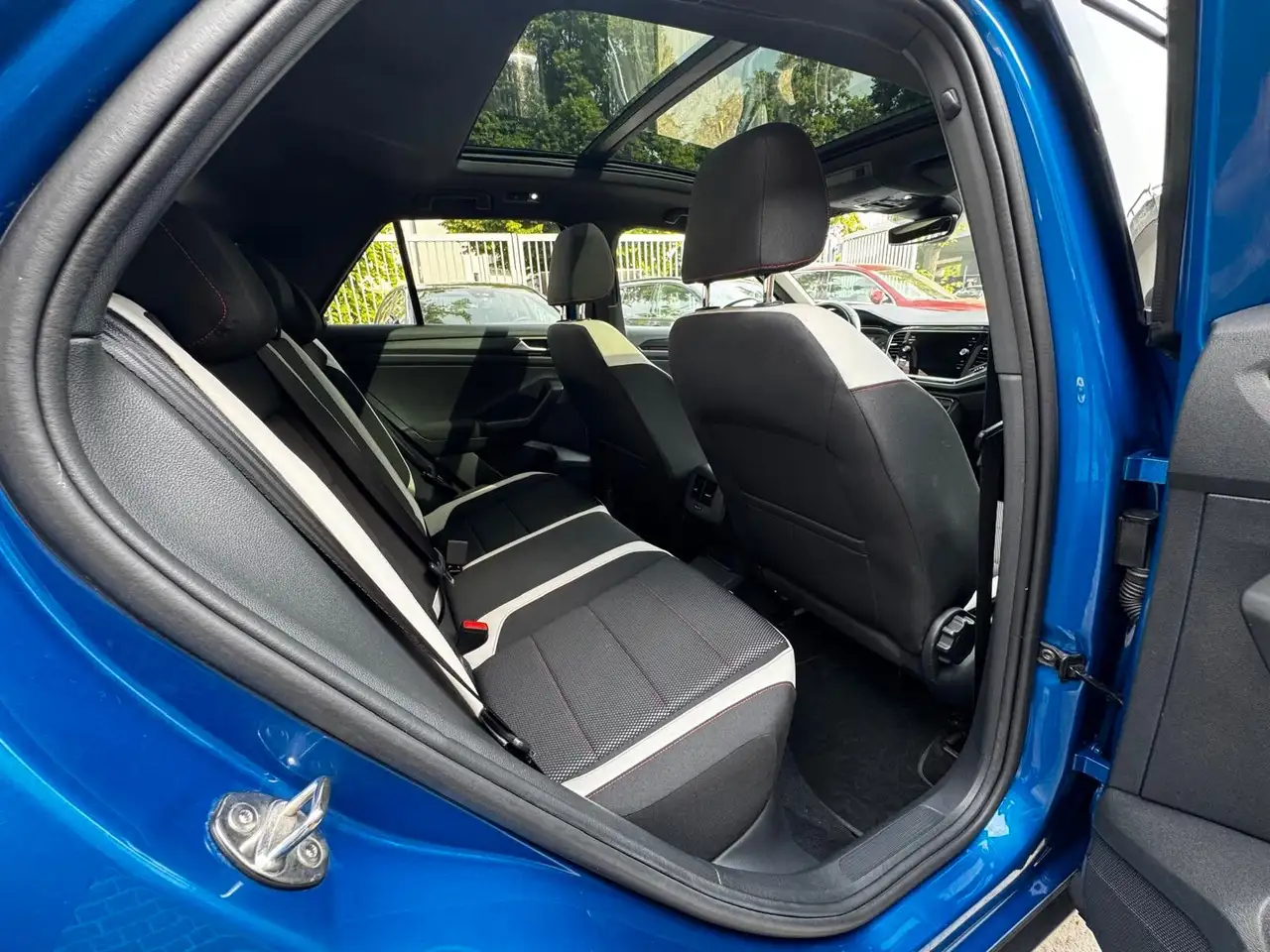 2018 Volkswagen T-Roc 2,0 TSI Sport 28TKM!Pano Navi/R.Kam/AHK/4M, photograph 5