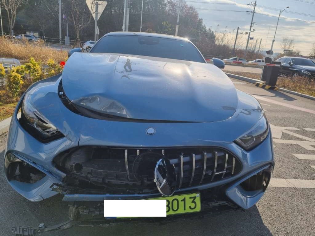 2024 Mercedes-Benz MercedesAMG SL 63 4MATIC +, photograph 6
