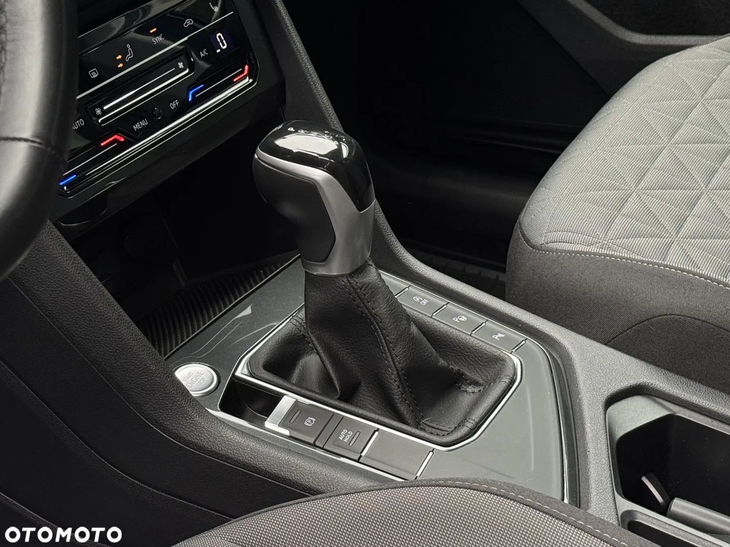 2022 Volkswagen Tiguan 1.5 TSI EVO Life DSG, photograph 10
