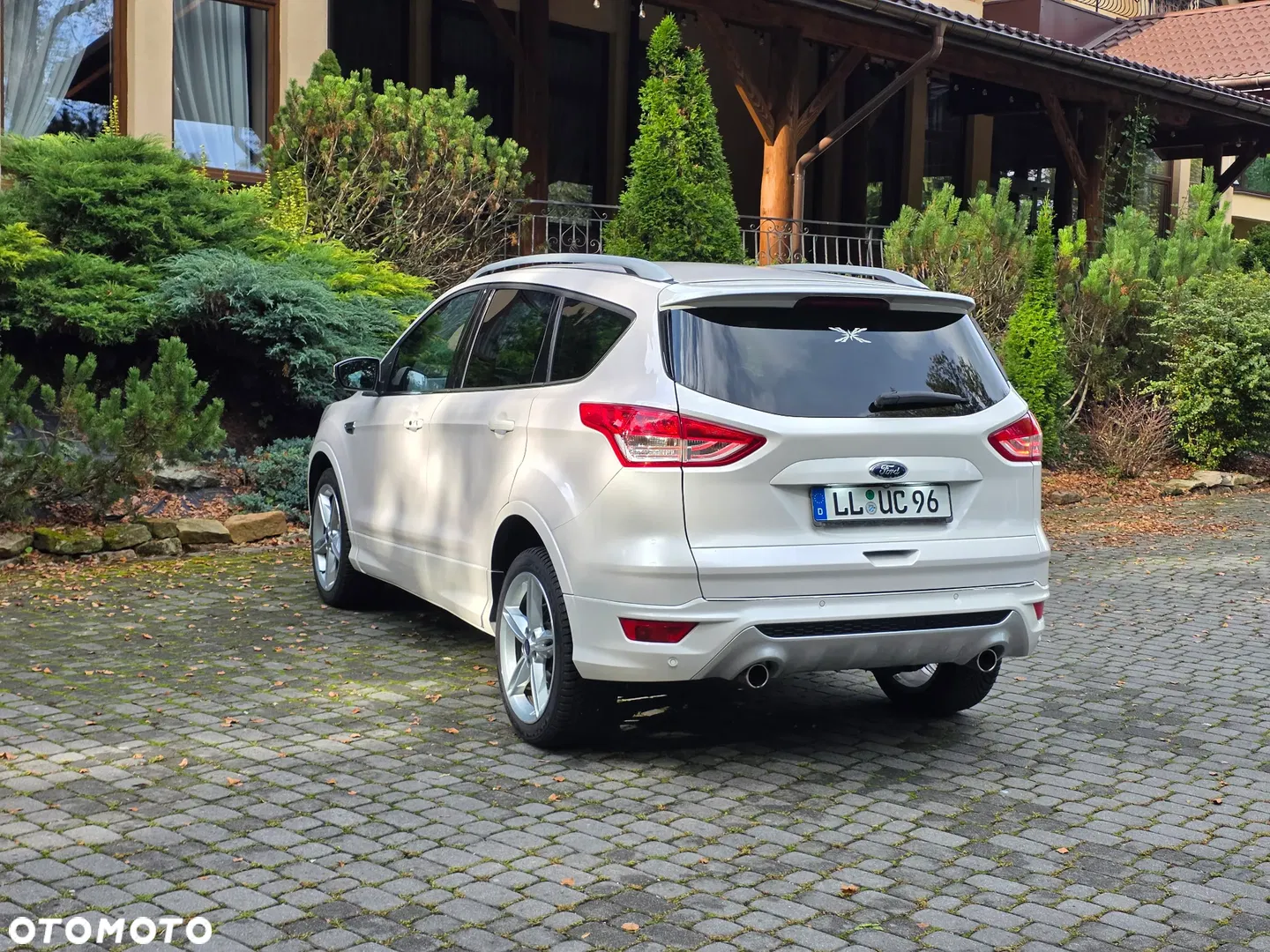 2014 Ford Kuga 2.0 TDCi 4x4 Individual, photograph 4