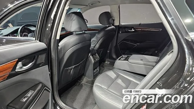2017 Kia K7 2.2 Diesel Limited, photograph 4