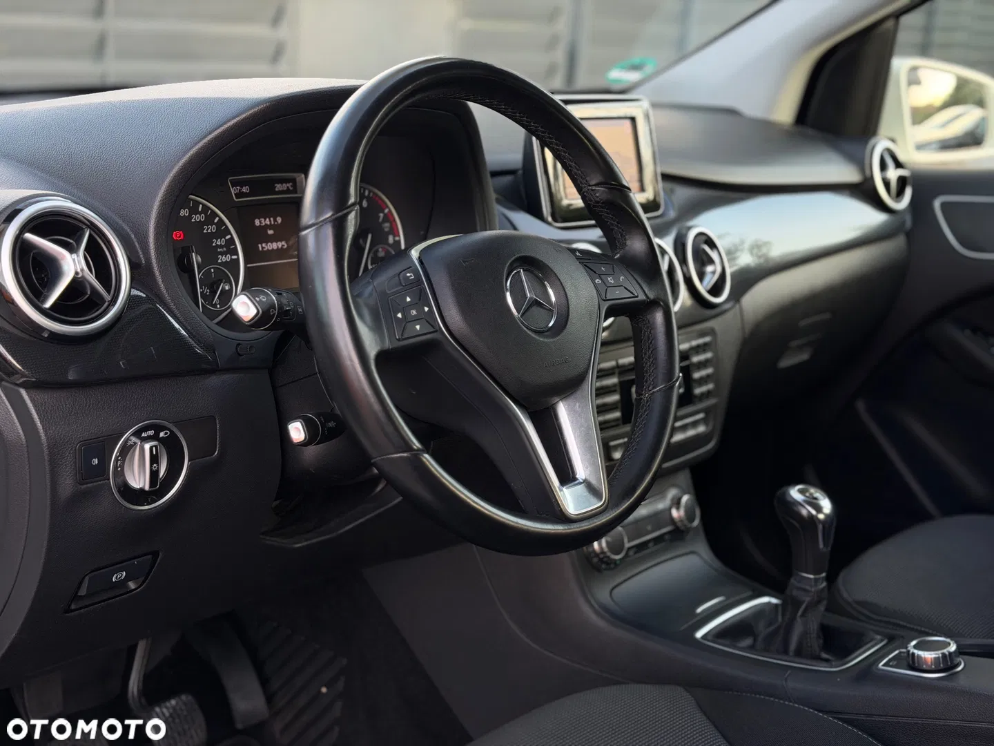 2012 Mercedes-Benz Klasa B 180, photograph 11