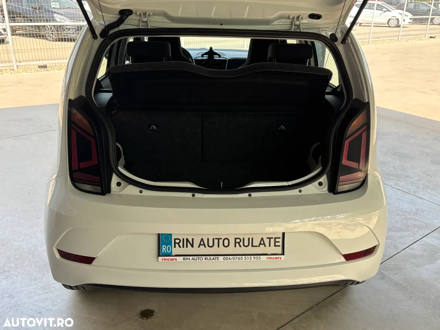2021 Volkswagen up! white style, photograph 9