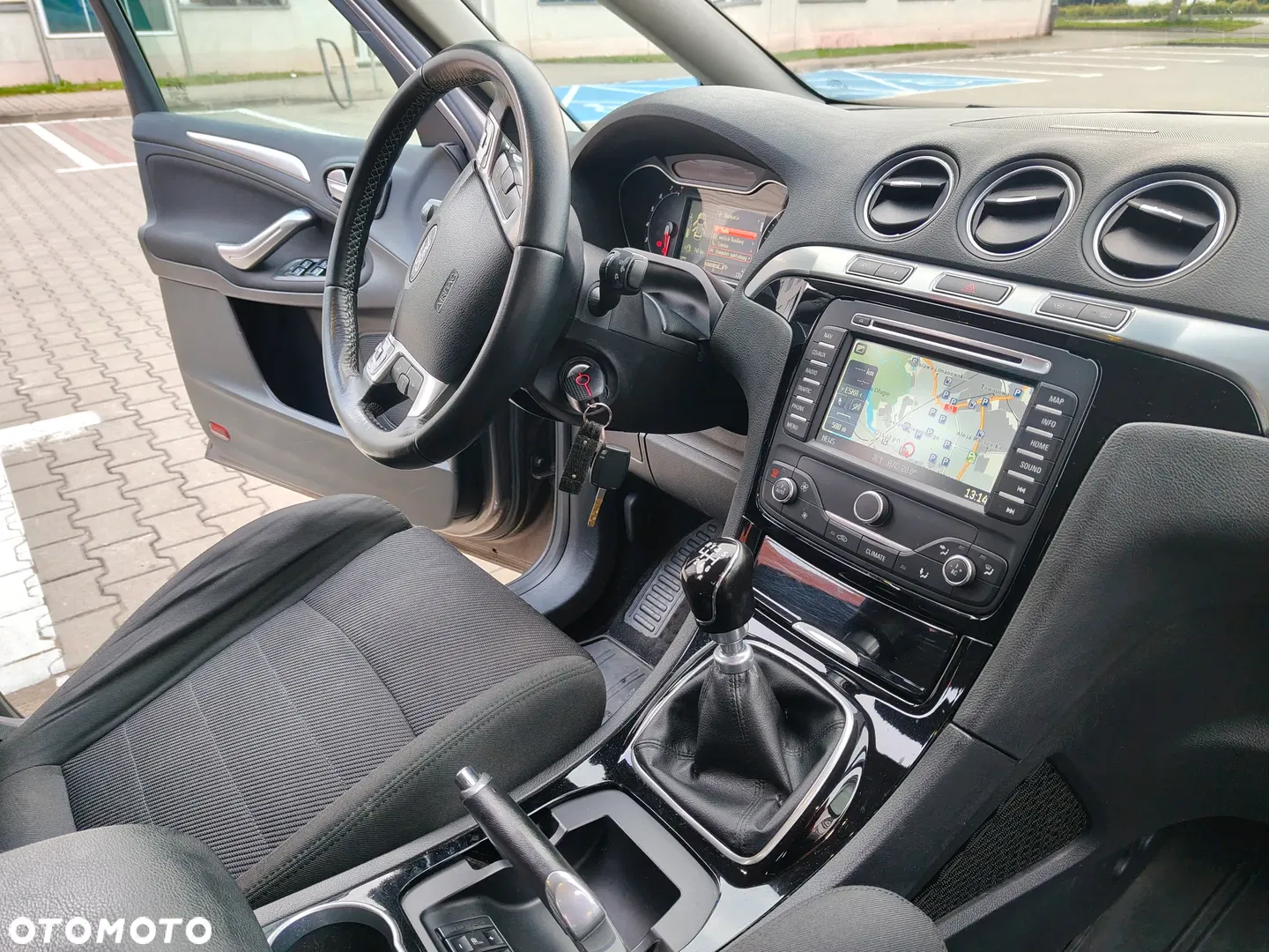 2012 Ford S-Max, photograph 10