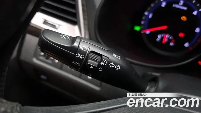Hyundai Santafe Diesel(e-VGT) 2.0 2WD Morden — photo 1 of 30