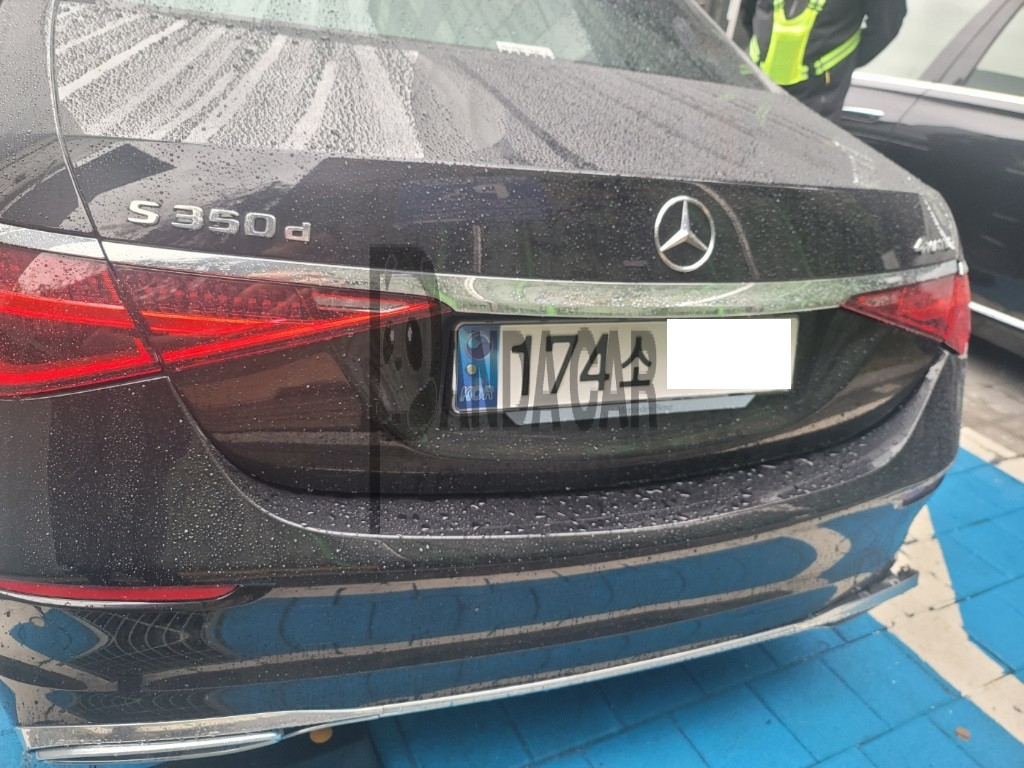 2025 Mercedes-Benz S 350 d 4MATIC, photograph 1
