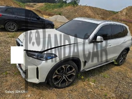 2024 BMW X5 xDrive40i, photograph 5
