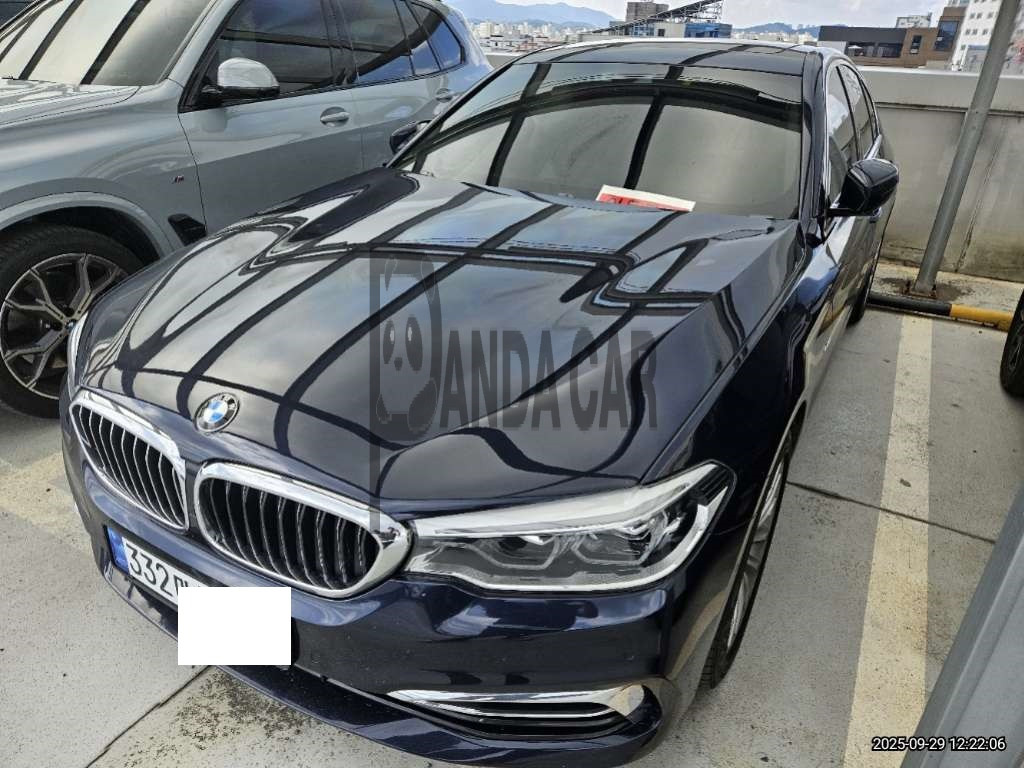 2018 BMW 520d, photograph 2