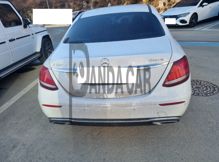 2018 Mercedes-Benz E220 d, photograph 3