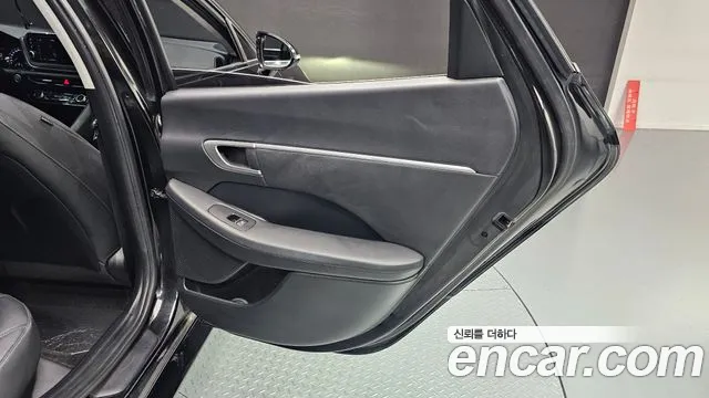 2021 Hyundai Sonata 2.0, photograph 2
