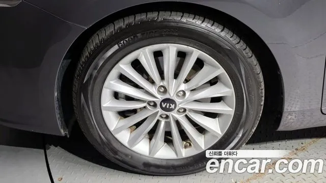Kia K7 2.4 GDI Prestige — photo 1 of 20